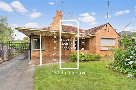 james michael of mentone|James Michael Of Mentone in 48 Nepean Hwy, Mentone, VIC。